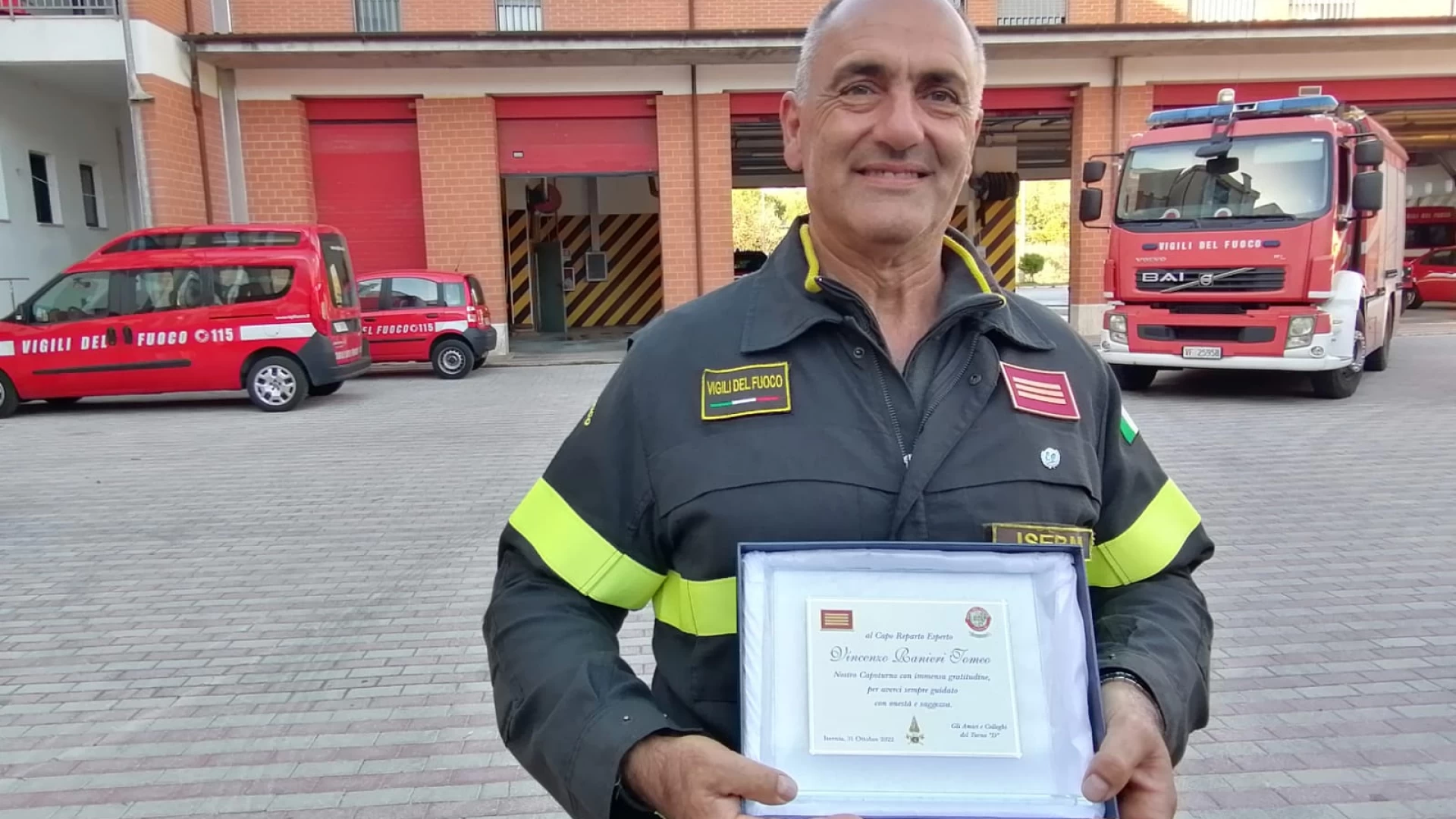 Isernia: dopo 36 anni di onorata carriera Vincenzo Ranieri Tomeo si congeda dai Vigili del Fuoco. Per lui il pensionamento e il tributo presso il Comando Provinciale pentro.